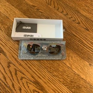 Izipizi Flashing Light #C Silver Lenses